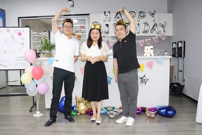 華邦瀛人文關(guān)懷 | 外向的人不是太陽，他們只是選擇成為太陽